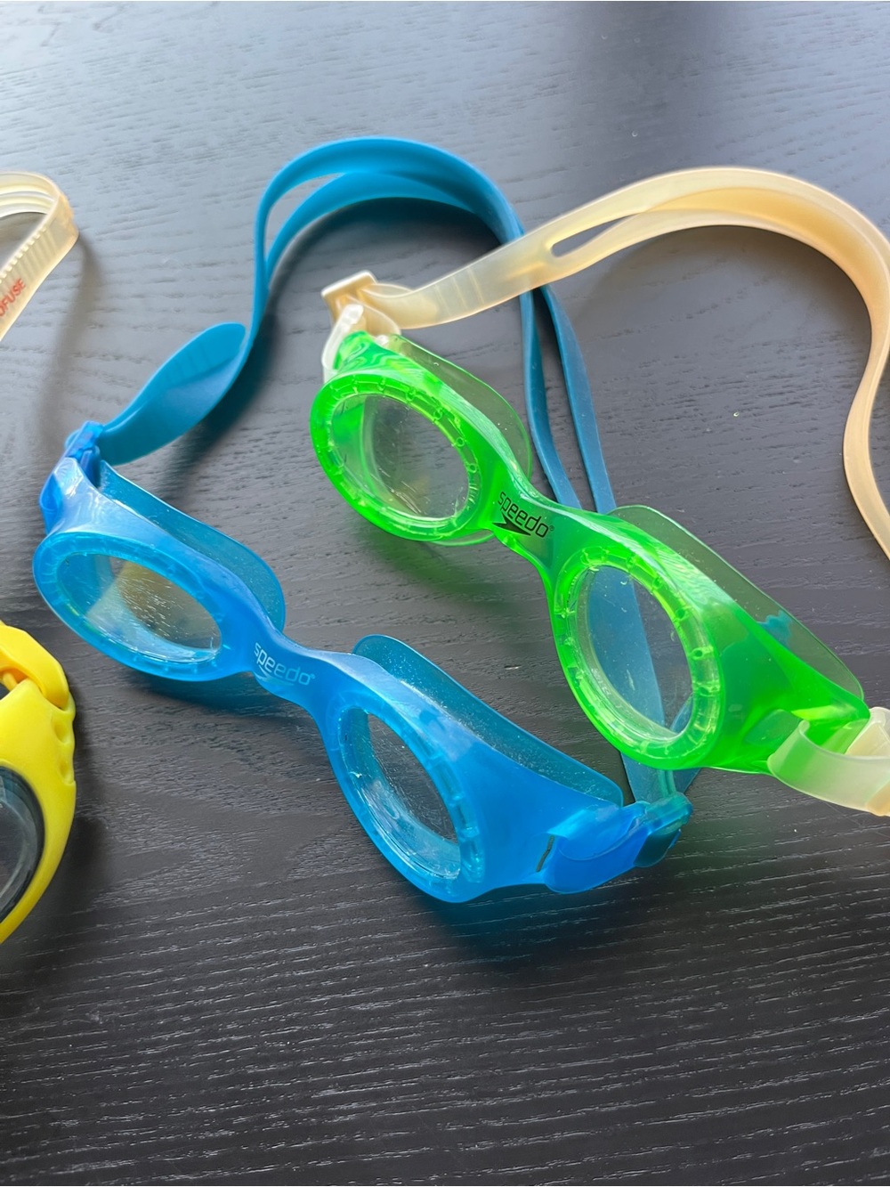 Speedo Swim Goggles Lot of 4 Blue Green Yellow Clear Biofuse Adjustable Straps - Picture 4 of 16
